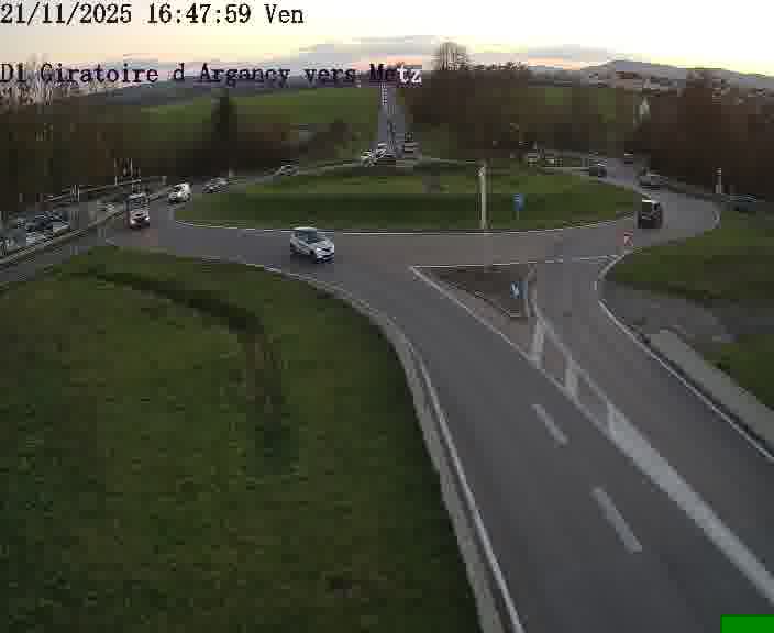 Webcam installée le long de D1 (France) à Argancy, pointée vers Metz, utile pour suivre précisément les conditions de trafic.