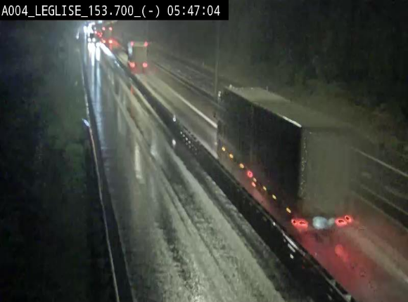 Webcam autoroute A4 (E411-E25) à Léglise, avant la jonction avec la N40. Vue orientée vers Bruxelles