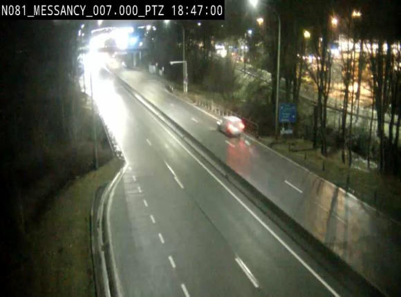 Webcam sur la N81 (E411) à hauteur du Cora Messancy. Vue orientée vers Arlon