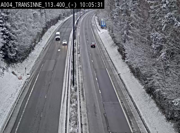 Caméra trafic E411 (A4) - Transinne direction Namur - BK 113.425
