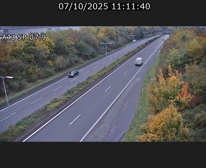 Traffic live webcam Luxembourg Jonction Lankelz - A13 direction Pétange - BK 7.9