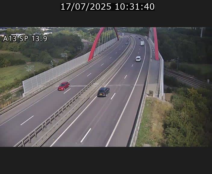 Traffic live webcam Luxembourg Kayl - A13 direction Esch-sur-Alzette/Luxembourg-ville - BK 13.9