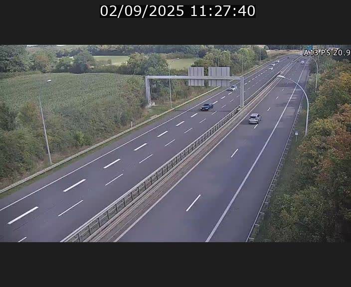 Traffic live webcam Luxembourg Croix de Bettembourg, rond-point d'Hellange - A13 direction Allemagne - BK 20.9