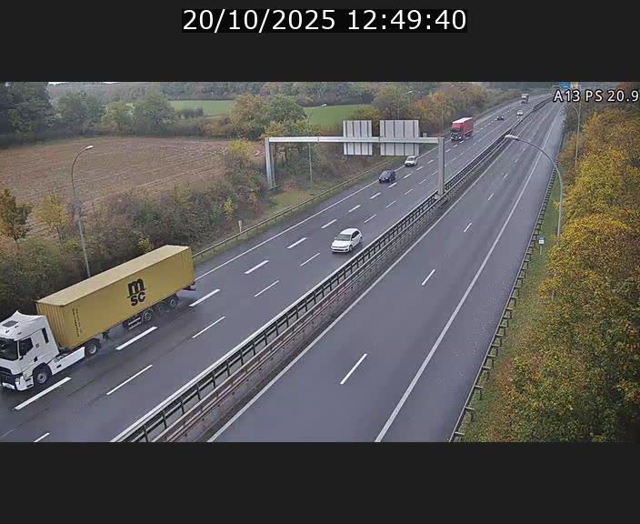Traffic live webcam Luxembourg Croix de Bettembourg, rond-point d'Hellange - A13 direction Allemagne - BK 20.9