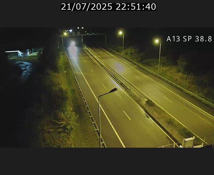 Webcam autoroute A13 à l'entrée ouest du tunnel Markusbierg à Schengen. Vue orientée vers le tunnel et l'Allemagne