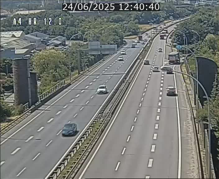 Traffic live webcam Luxembourg Jonction Foetz - A4 - BK 12.0 - direction Esch sur Alzette