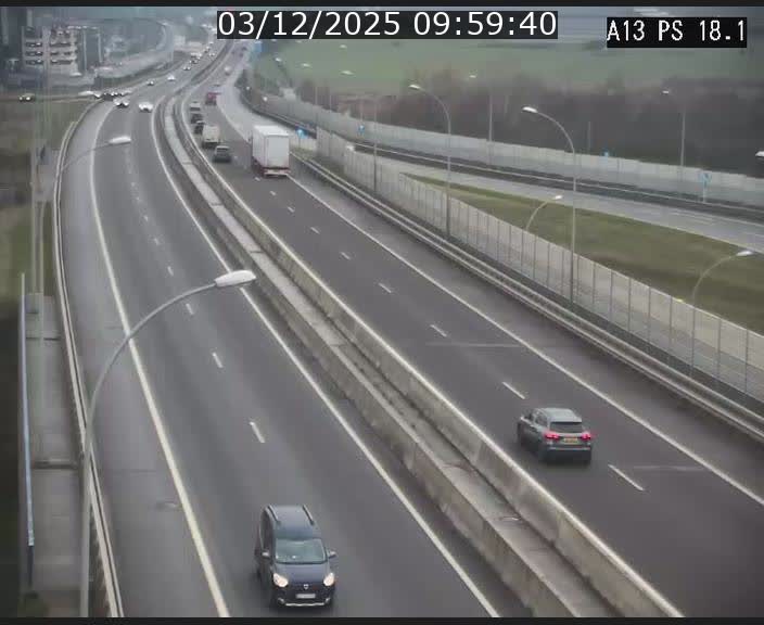 Traffic live webcam Luxembourg Dudelange - A13 direction Croix de Bettembourg - BK 18.1