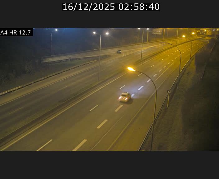 Traffic live webcam Luxembourg Esch sur Alzette - A4 - BK 12.7 - direction Esch-Belval