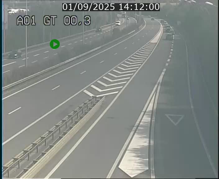 Traffic live webcam Luxembourg Croix de Gasperich - A1 direction Kirchberg - BK 0.3
