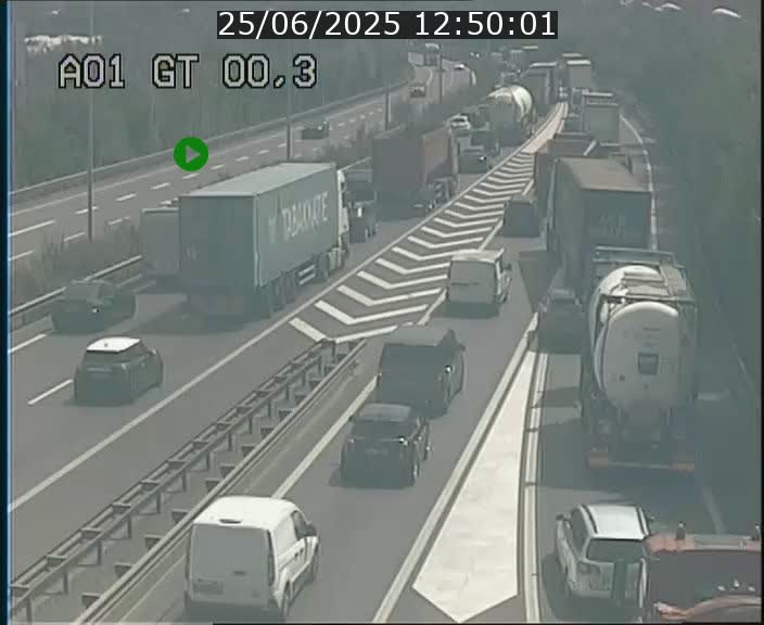 Traffic live webcam Luxembourg Croix de Gasperich - A1 direction Kirchberg - BK 0.3