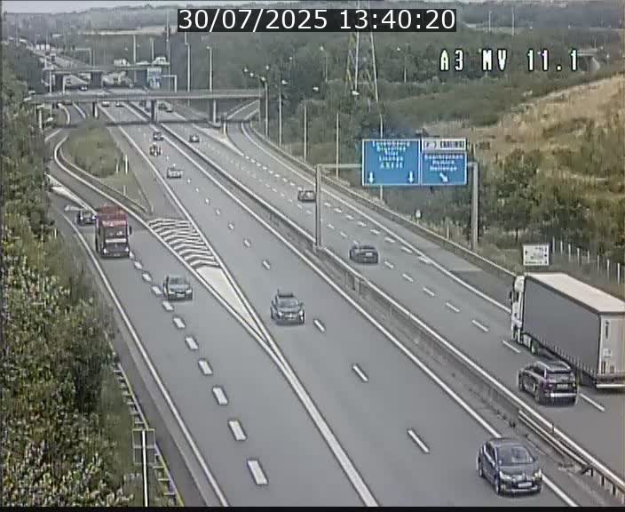 Traffic live webcam Luxembourg Croix de Bettembourg A3 - BK 11.1 - direction Luxembourg-ville