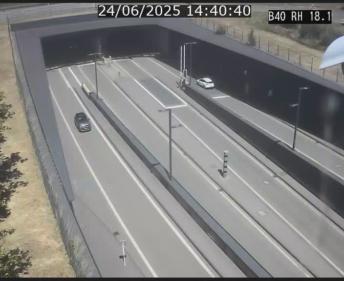 Webcam sur la route de contournement d'Esch-Belval avant le tunnel Central Gate au niveau de la porte de France et du radar fixe