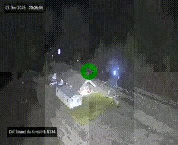 Webcam à l'entrée du tunnel du Somport, côté français, sur la N134, dans les Pyrénées, en direction de l'Espagne, à 1116 mètres d'altitude