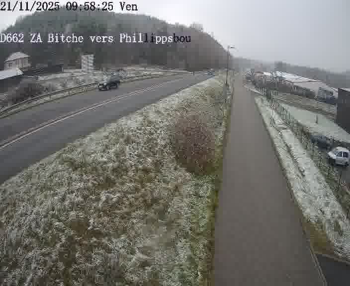 Caméra de trafic sur D662 (France) à Bitche, orientée vers Phillippsbourg, permettant d’évaluer fluidité, incidents et densité automobile.