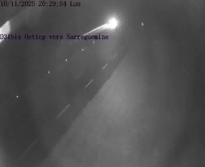 Webcam installée le long de D31bis (France) à Oeting, pointée vers Sarreguemines, utile pour suivre précisément les conditions de trafic.