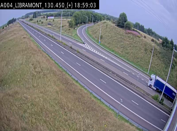 Webcam à Libramont sur l'E411 à la jonction avec la N89 menant vers Bouillon et la France. Vue orientée vers Arlon