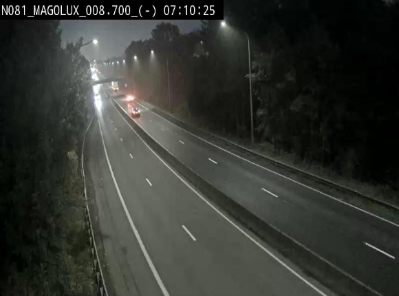 Webcam sur la N81 (E411) à hauteur de la jonction avec la N883. Vue orientée vers Arlon