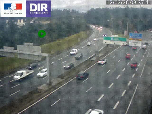 Caméra de circulation routière sur le boulevard périphérique Laurent Bonnevay de Lyon (D383) à hauteur de Bron, avant la jonction avec l'A43. Vue orientée vers l'échangeur