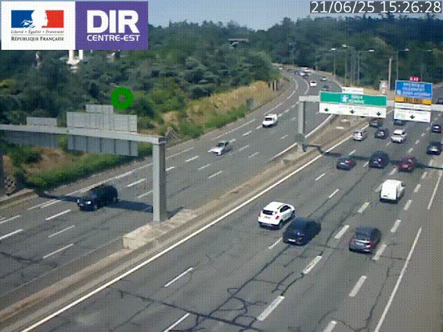 Caméra de circulation routière sur le boulevard périphérique Laurent Bonnevay de Lyon (D383) à hauteur de Bron, avant la jonction avec l'A43. Vue orientée vers l'échangeur