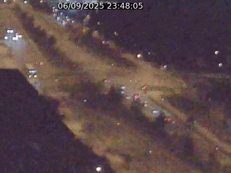 Webcam sur l'avenue John Fitzgerald Kennedy (N51) avec vue sur le Pont rouge (Pont Grande Duchesse Charlotte), l'arrêt Pfaffenthal et l'entrée du quartier Kirchberg