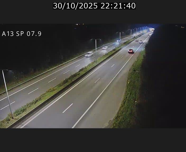 Traffic live webcam Luxembourg Jonction Lankelz - A13 direction Pétange - BK 7.9