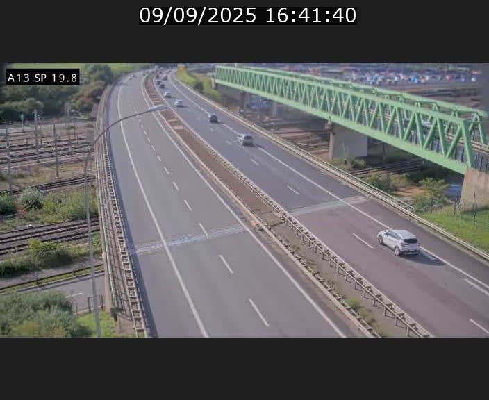Traffic live webcam Luxembourg Croix de Bettembourg - A13 direction Esch-sur-Alzette - BK 19.8