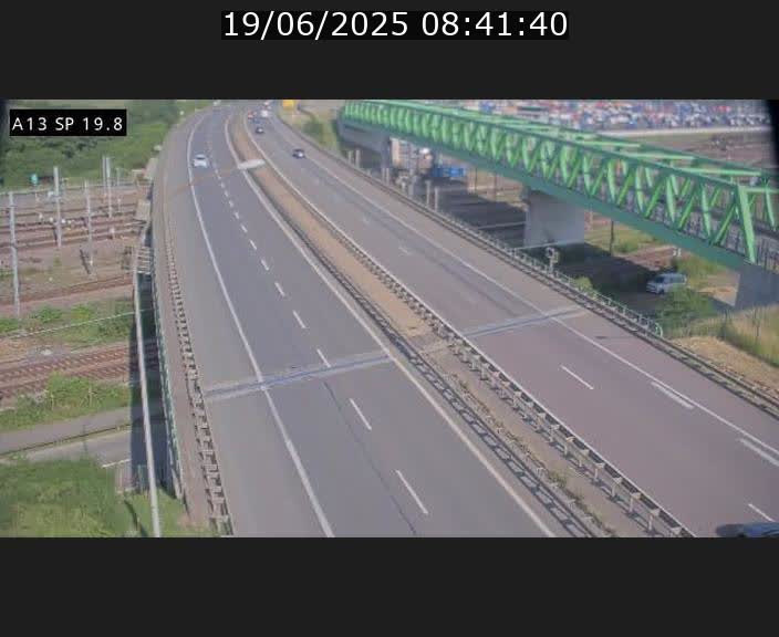 Traffic live webcam Luxembourg Croix de Bettembourg - A13 direction Esch-sur-Alzette - BK 19.8