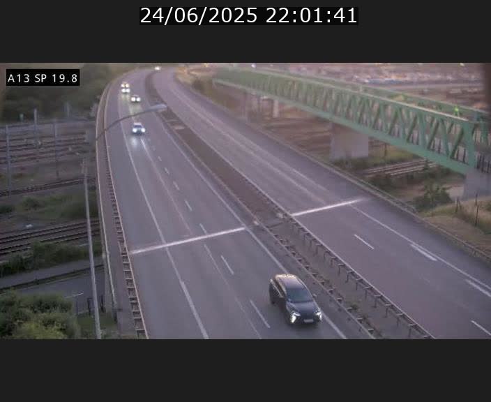 Traffic live webcam Luxembourg Croix de Bettembourg - A13 direction Esch-sur-Alzette - BK 19.8