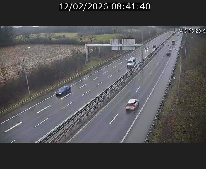 Traffic live webcam Luxembourg Croix de Bettembourg, rond-point d'Hellange - A13 direction Allemagne - BK 20.9