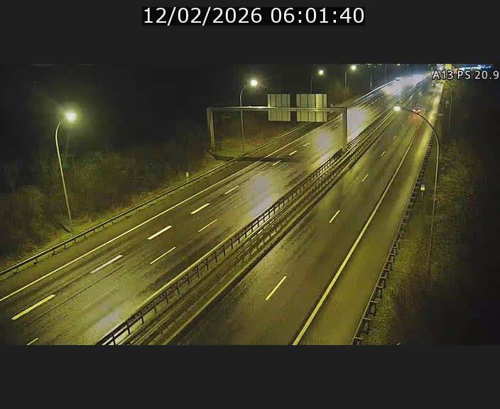 Traffic live webcam Luxembourg Croix de Bettembourg, rond-point d'Hellange - A13 direction Allemagne - BK 20.9