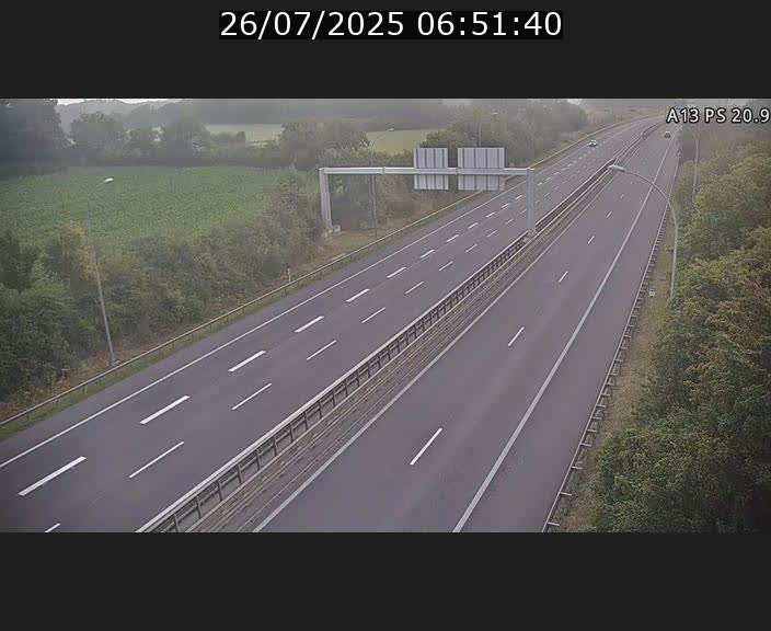 Traffic live webcam Luxembourg Croix de Bettembourg, rond-point d'Hellange - A13 direction Allemagne - BK 20.9