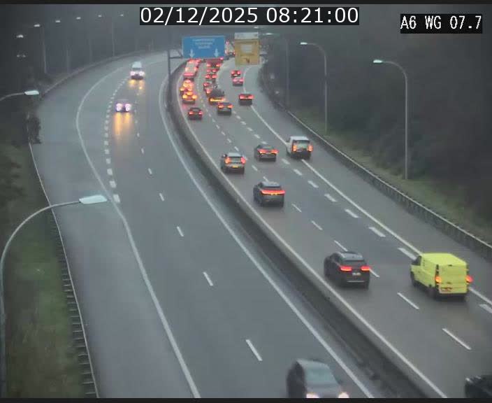 Traffic live webcam Luxembourg - Bridel - A6 - BK 7.7 - direction Belgique