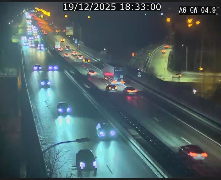 Traffic live webcam Luxembourg Croix de Cessange - A6 - BK 4.9 - direction Belgique
