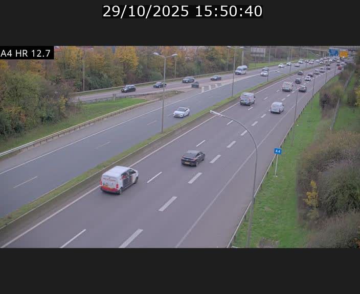 Traffic live webcam Luxembourg Esch sur Alzette - A4 - BK 12.7 - direction Esch-Belval