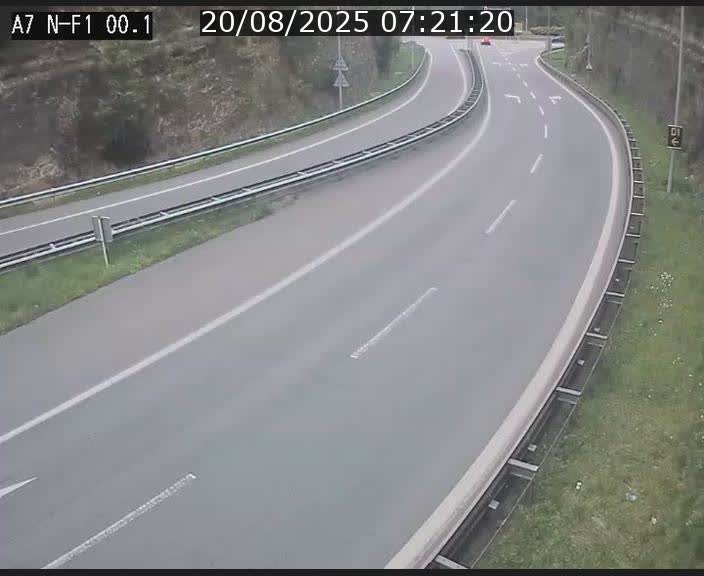 Webcam autoroute Luxembourg A7 située dans la sortie 1 Waldhof, vers la N11, avant le Tunnel Stafelter