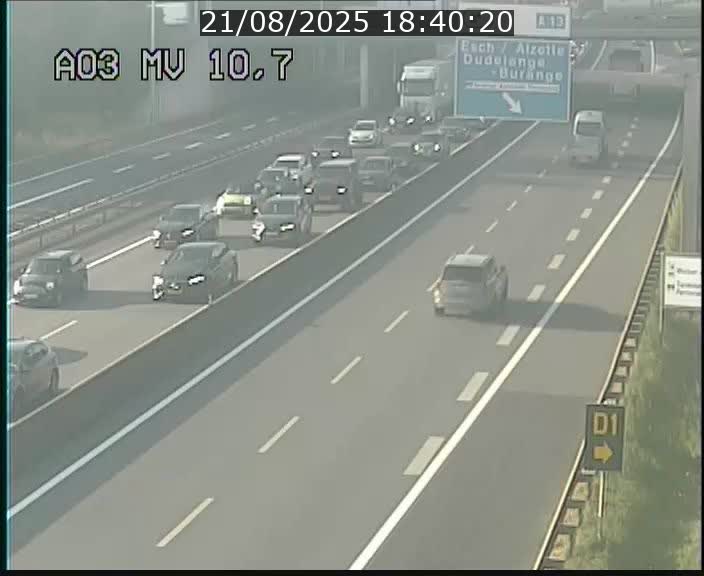 Traffic live webcam Luxembourg Croix de Bettembourg - A3 - BK 10.7 - direction France