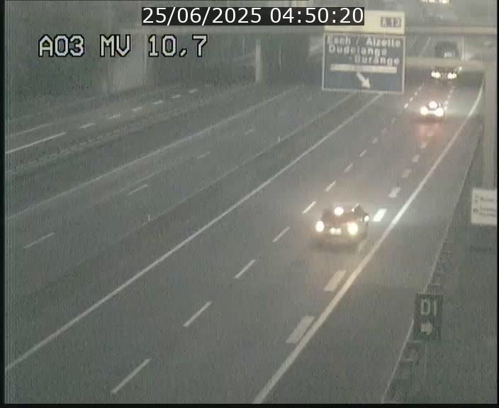 Traffic live webcam Luxembourg Croix de Bettembourg - A3 - BK 10.7 - direction France