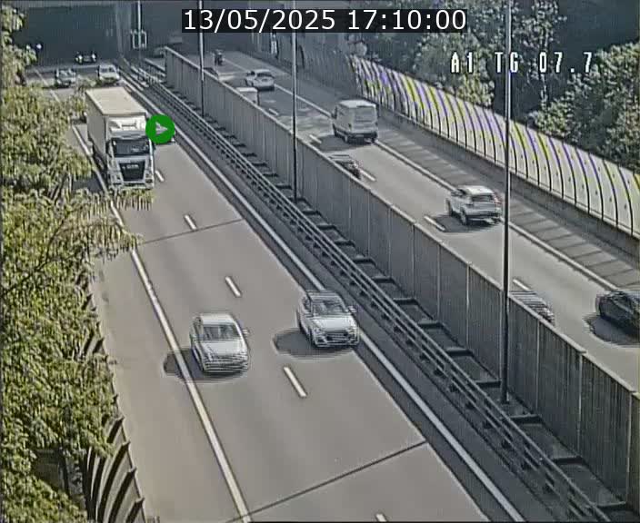 Traffic live webcam Luxembourg Kirchberg - A1 direction Luxembourg-ville - BK 7.7