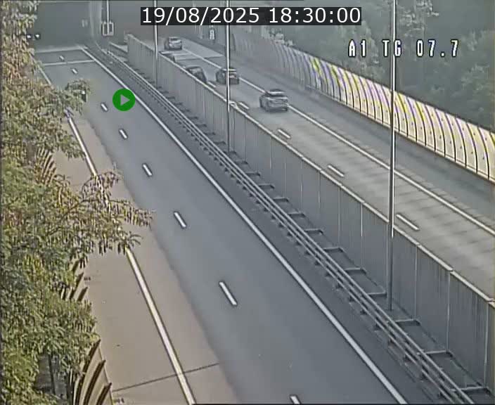 Traffic live webcam Luxembourg Kirchberg - A1 direction Luxembourg-ville - BK 7.7