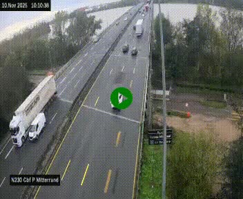 Webcam sur le périphérique de Bordeaux à l'est de la ville. Caméra située sur le Pont Mitterand sur la N230