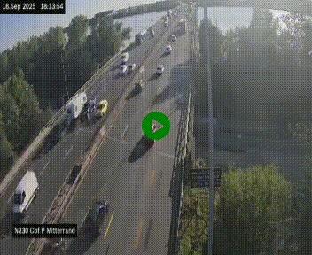 Webcam sur le périphérique de Bordeaux à l'est de la ville. Caméra située sur le Pont Mitterand sur la N230