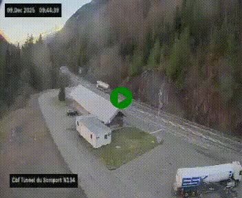Webcam à l'entrée du tunnel du Somport, côté français, sur la N134, dans les Pyrénées, en direction de l'Espagne, à 1116 mètres d'altitude