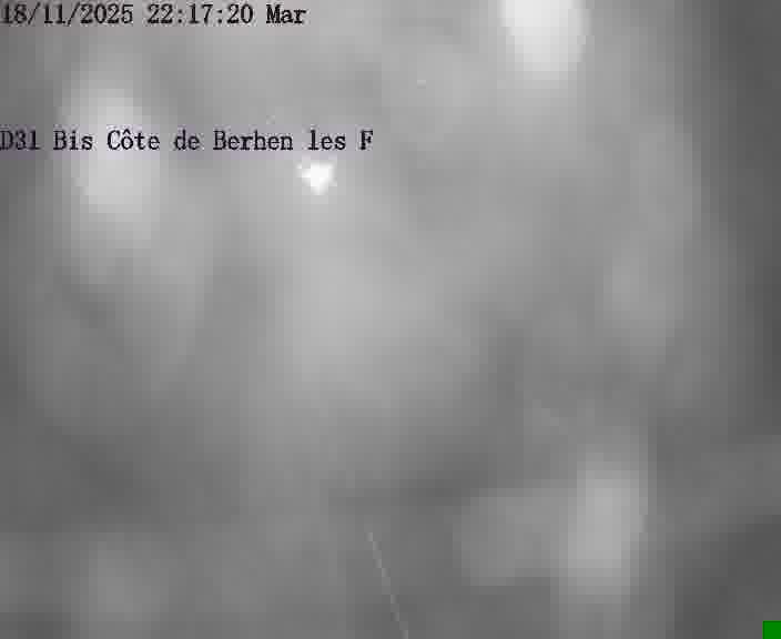Webcam de surveillance sur D31bis (France) à Behren-lès-Forbach, cadrée vers Sarreguemines, proposant une information routière utile aux déplacements quotidiens.