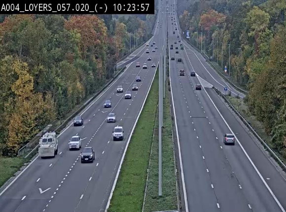 Webcam E411 au niveau du viaduc de Beez à Loyers, entre Champion et Warissoulx. Vue orientée vers Bruxelles