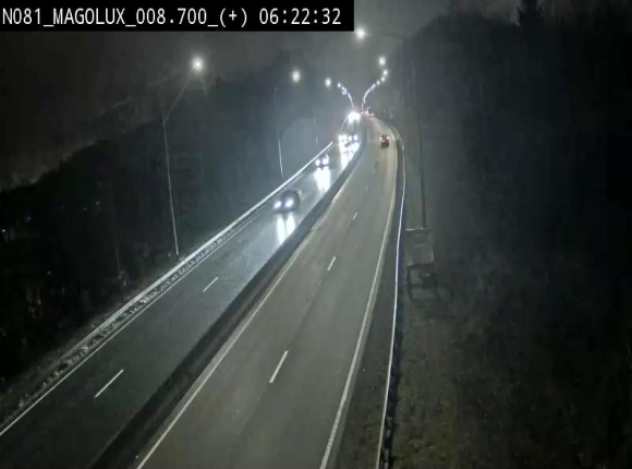 Webcam sur la N81 (E411) à hauteur de la jonction avec la N883. Vue orientée vers Longwy