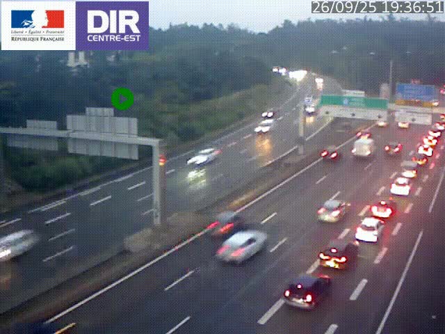 Caméra de circulation routière sur le boulevard périphérique Laurent Bonnevay de Lyon (D383) à hauteur de Bron, avant la jonction avec l'A43. Vue orientée vers l'échangeur