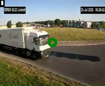Webcam en périphérie de Chartres sur la N123, à hauteur de Luisant. Vue orientée vers Chartres