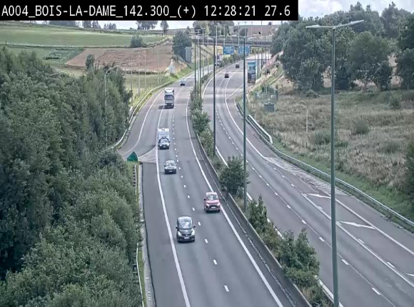 Webcam située entre la sortie 29 Neufchâteau et la jonction avec l'E25 en direction de Liège et Luxembourg
