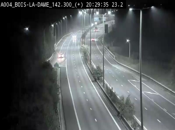 Webcam située entre la sortie 29 Neufchâteau et la jonction avec l'E25 en direction de Liège et Luxembourg