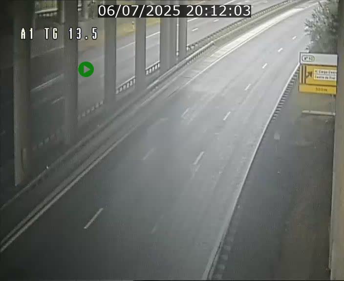 Traffic live webcam Luxembourg Senningen - A1 direction Luxembourg - BK 13.5